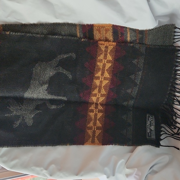 Pure New Wool Scarf - Picture 4 of 7